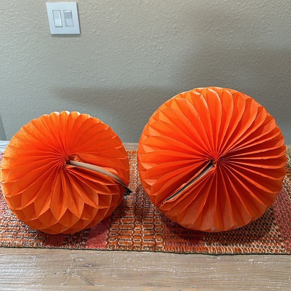 Vintage Beistle Pumpkin Honeycombs Set of 2 - Picture 10 of 12
